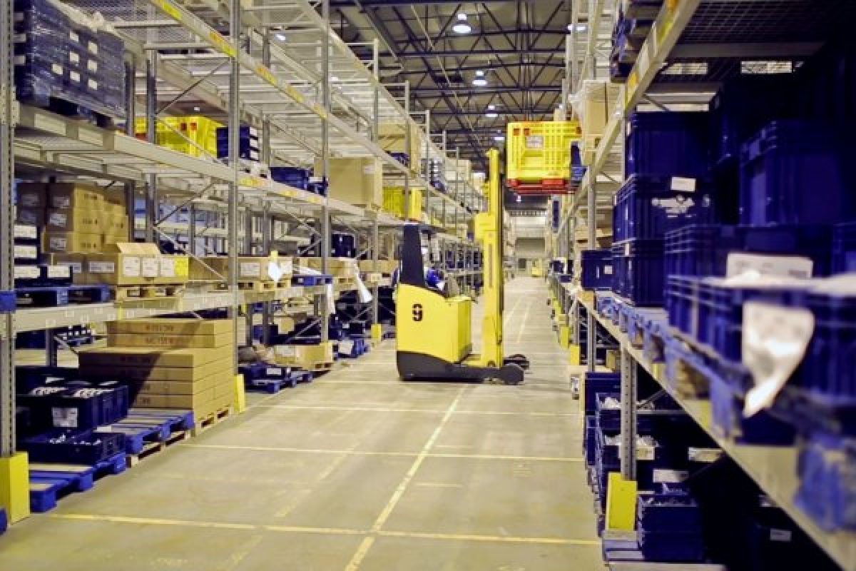Warehouse facility full of inventories